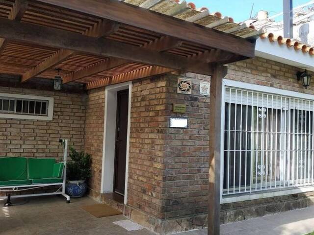 #4 - Casa para Venta en Canelones - UY-CA