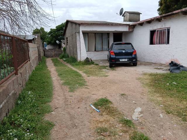 #30 - Casa para Venta en Montevideo - UY-MO